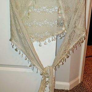 Shawl or wrap